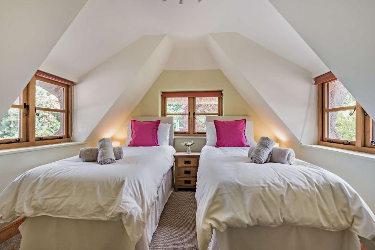 Holiday home The Cottage, Beautiful New Forest 5 Bedroom Thatched Breamore