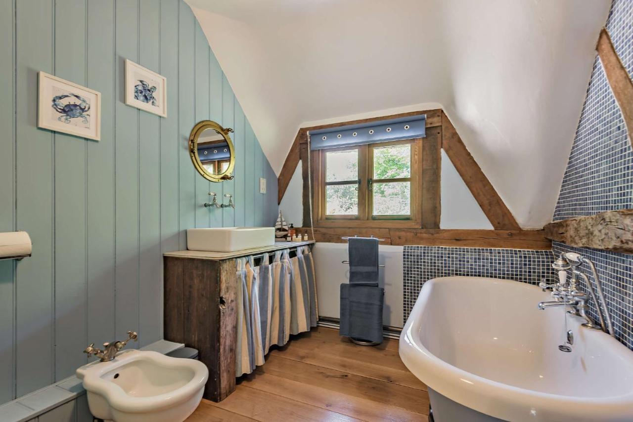 Holiday home The Cottage, Beautiful New Forest 5 Bedroom Thatched *